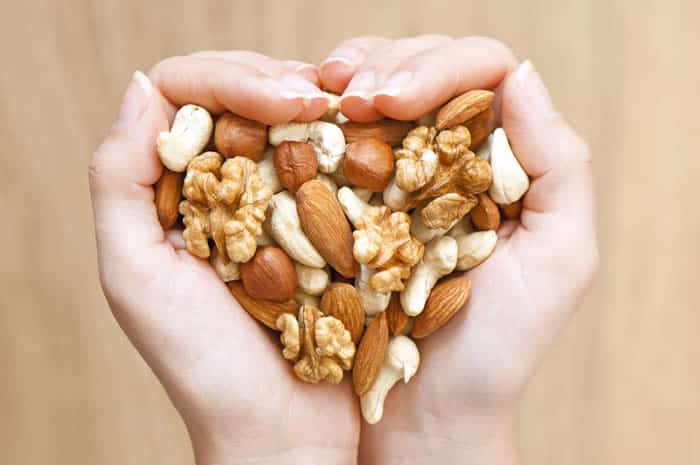 Las nueces son excelentes para comer para la salud del cerebro.